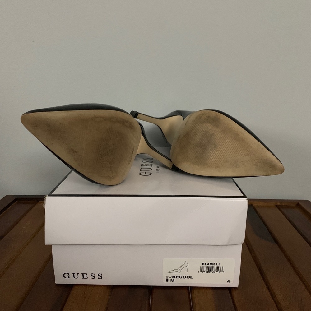 Black Guess Pumps - Picture 3 of 3